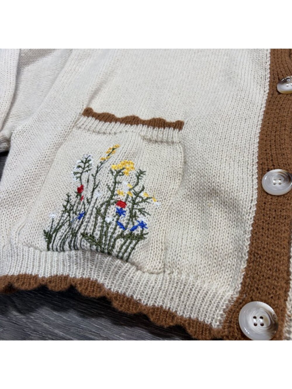 Cottagecore Beige Knit Cardigan 1XL Floral Embroidery Pockets Button Spring NEW - Picture 9 of 16
